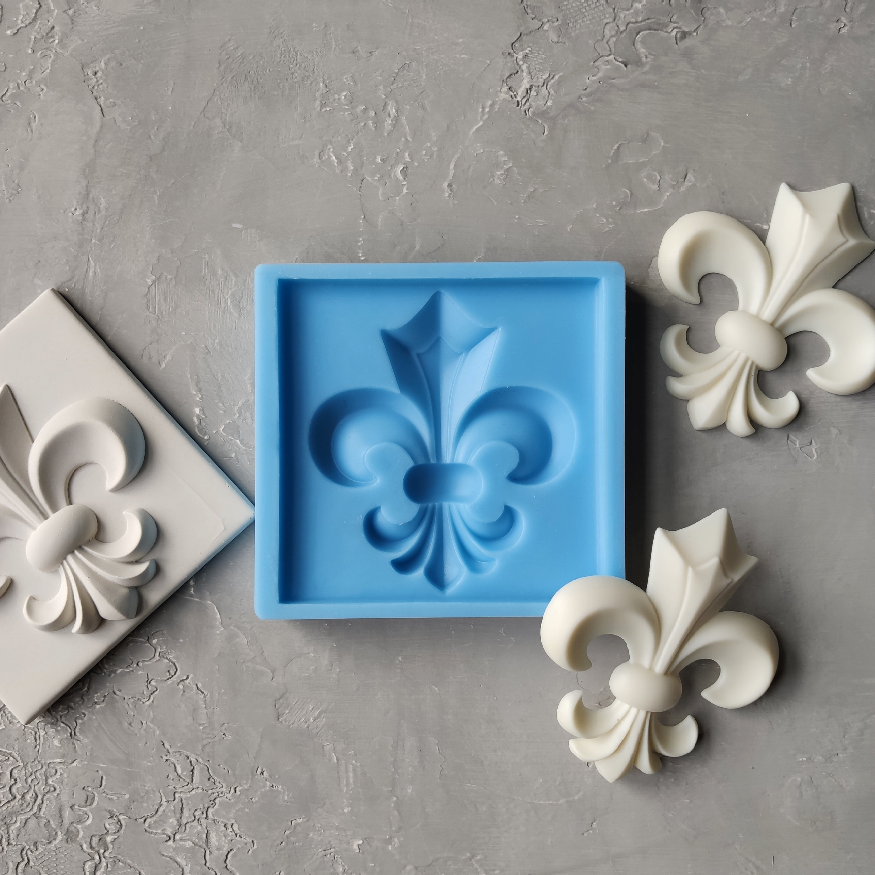 Fleur De Lis シリコンタイルモールド、紋章ユリのアップリケ - Etsy 日本