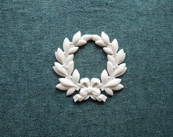 Christmas Wreath Resin Applique, Furniture Onlay, Handmade Decor