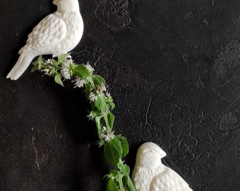 Resin Pigeon Appliques, Furniture Onlays (2pcs)