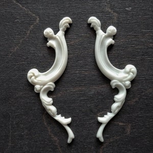 Resin furniture embellishment mouldings Set (2psc) for furniture upcycling, scrapbooking onlays, furniture appliques