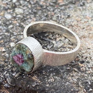 Ruby Zoisite Brushed Silver Ring -Raw Ruby Zoisite- Size R - Brushed Silver Ring - Natural Ruby Zoisite -Rough Ruby Zoisite Gemstone Ring  -