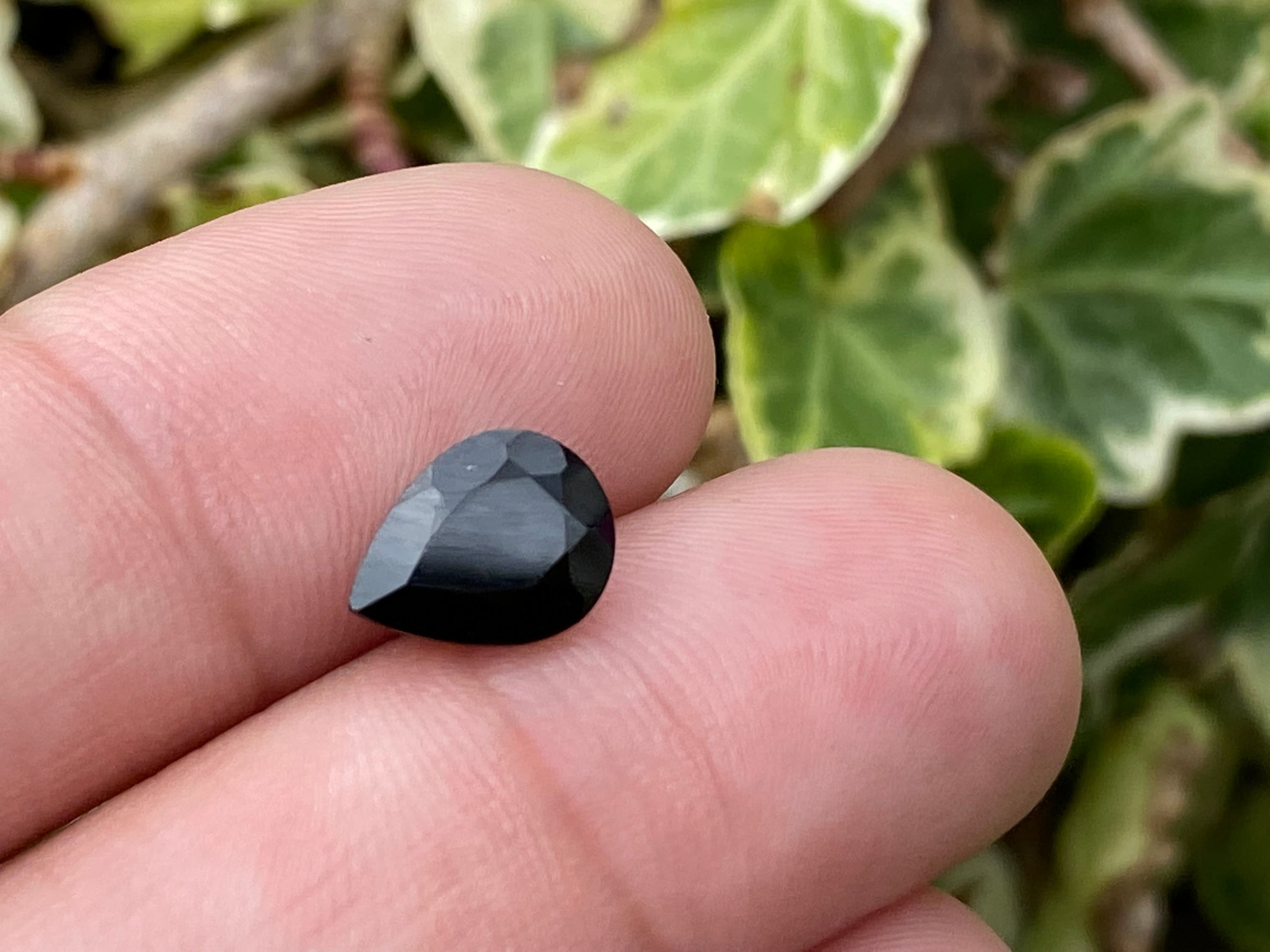 A Single Cut Black Spinel Stone 6x9mm / 2cts in Weight Etsy UK