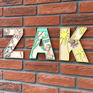 Letrero de madera con nombre para bebé, decoración personalizada para habitación de niño pequeño, decoración de pared de guardería de safari, regalo hecho a mano para hermana pequeña, regalo personalizado para nieto