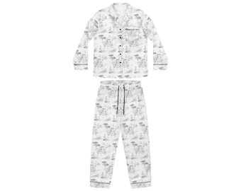 Pijama de cetim com estampa da Anunciação: Pijama católico em cinza pérola com estampa de flor-de-lis, Maria e Gabriel.