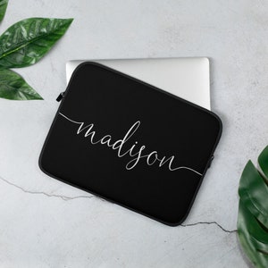 Nombre personalizado funda portátil, caja de computadora portátil en blanco y negro, funda de portátil de 13 pulgadas, funda de portátil de 15 pulgadas, cubierta de MacBook, cubierta del ordenador portátil