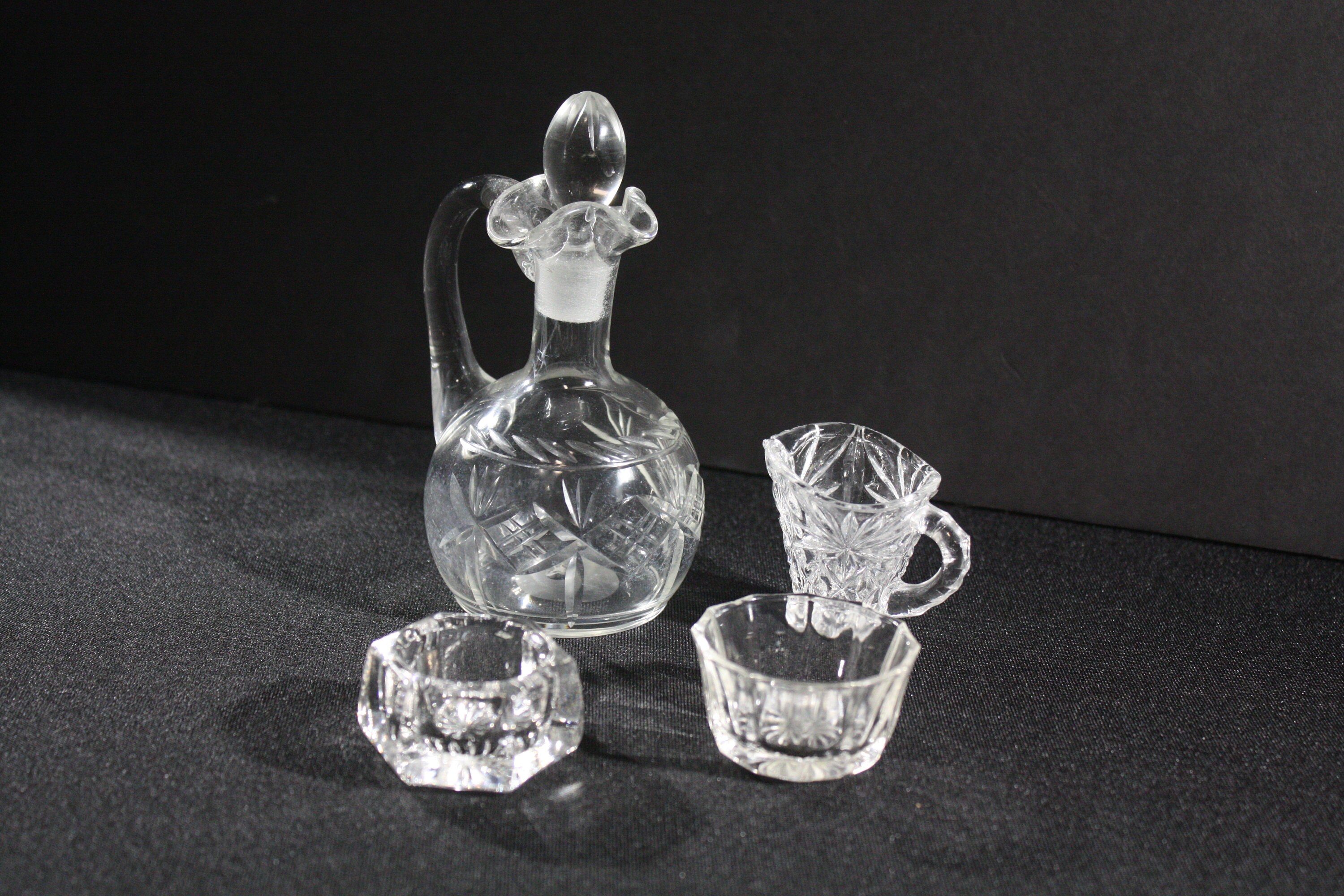 VINTAGE CRYSTAL VINEGAR Cruets and two individual crystal salt Etsy