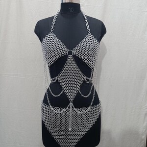 Chainmail top en rok Lichaamssieraden aluminium butted ring lichtgewicht middeleeuws ren faire kostuum, handgemaakte festivaloutfit, halloweencadeau