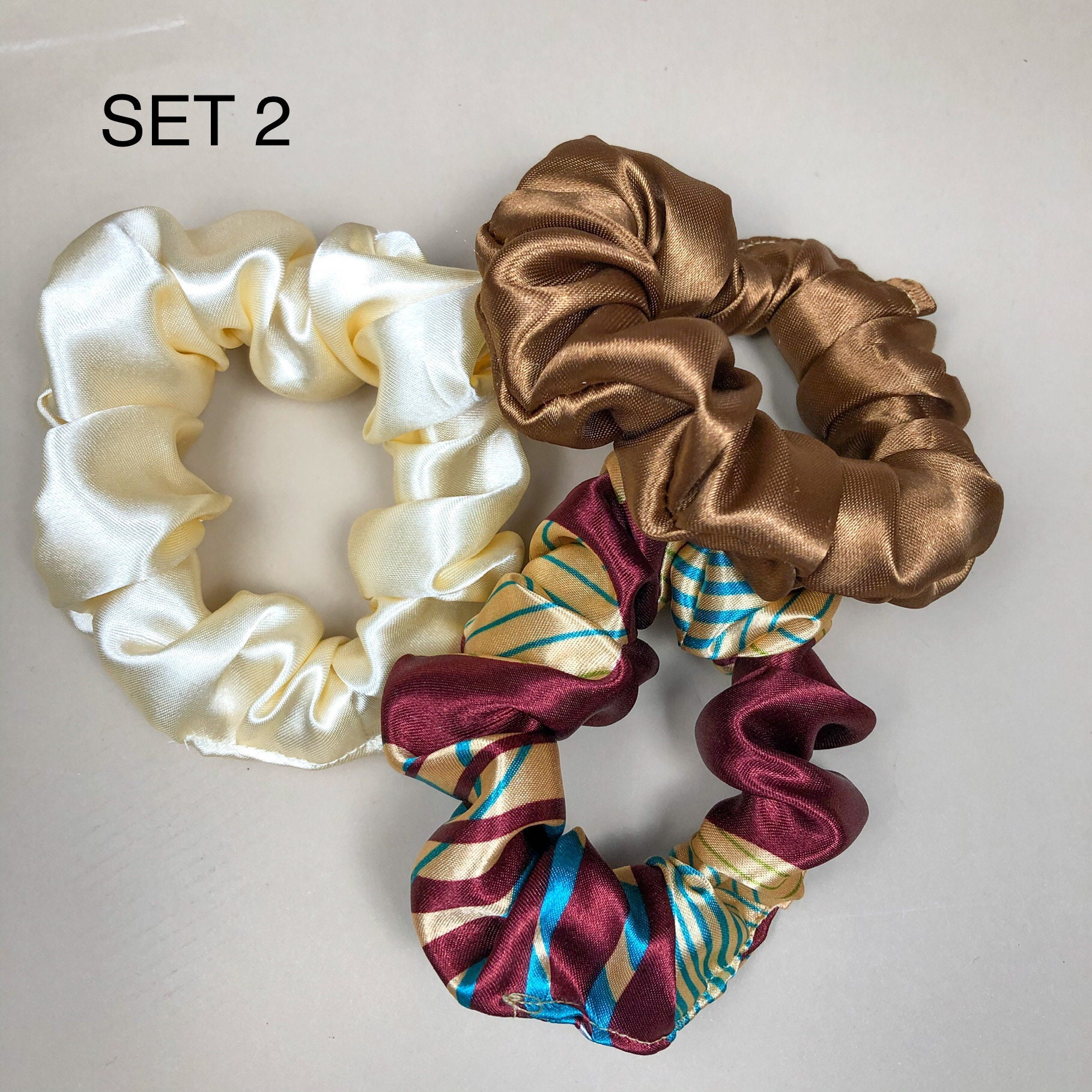 Satin Scrunchies 'Feels Like Silk' – 3er Set In Rotwein, Braun & Champagner, Weiche Haargummis Für Frauen