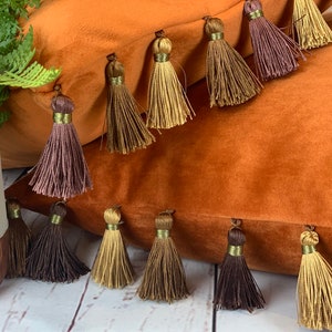 Copper Velvet Cushion, Tassel Pillow, Burnt Orange Velvet with Tassels, Lumbar Cushion, Cushion Cover UK