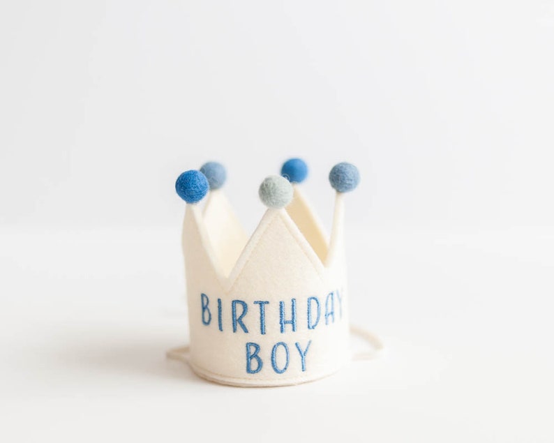 Birthday boy crown with pompom for dogs and babies