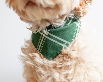 Classic Christmas Dog Bandana Green Plaid Bandana for Dogs Bandana with snaps Personalized Dog Bandana Embroidered Bandana with Name