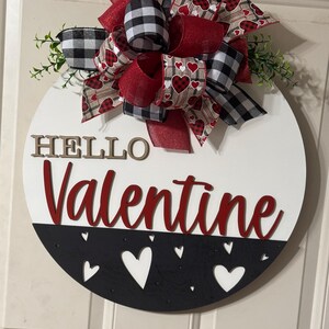 Hello Valentine door hanger , Valentine’s Day Door Hanger, Valentine’s Day wreath, Valentine’s Day Door Decor, heart decor
