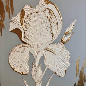 Iris    Elegant 3D Textured Painting with Gold Leaf – Perfect for Any Occasion