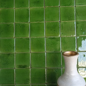 Handmade tile, plane tile, olive green color,  10x 10 cm - Pack 25 tiles