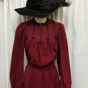 Authentic 1900s Edwardian Victorian Burgundy Wool w Lace Day Touring Walking Suit 2 Piece Jacket & Skirt w Matching Hat. Measurements Below