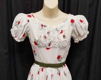 Vtg 50s Joan Miller Juniors White Cotton Floral Print Lace Accented Fit & Flare Full Skirt Garden Party Sun Dress w Belt. Measurements Below