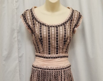 Vintage 1950's Designer Pat Premo California Pink w Navy & Gray Floral Print Dress, Full Skirt, Garden Party Sun Dress