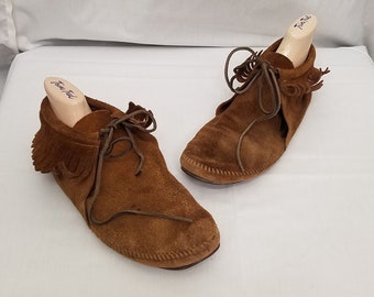 Vintage Minnetonka Moccasins Brown Suede Laced Fringe Boots Men Size 11.5