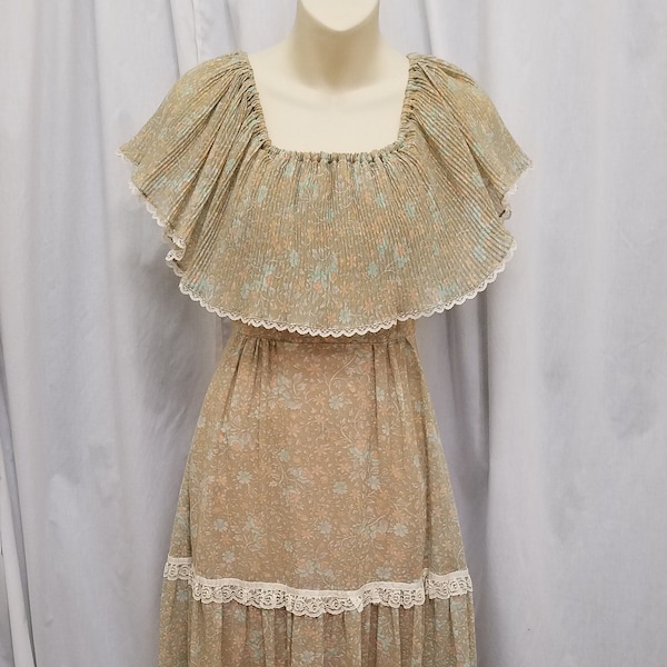 Vintage 1970's Candi Jones California Moss Green w Floral Print Cotton Lace Detailed Round Neck Designer Dress, Rare, Collector