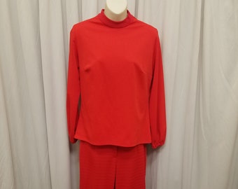 Vintage 1960's-1970's Ladies Bright Orange Double Knit Stretch 2 Piece Casual Pantsuit