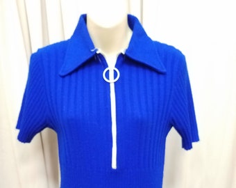 Vintage 1960's Penney's Towncraft Bright Blue Pullover Short Sleeve Acrylic Zipper Detail Shirt Top Mod Rare! Small