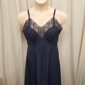 Vintage 1950&#39;s Charmode Sears Roebuck Navy Blue Textured Lace Slip Lingerie Women&#39;s Underdress Size 38. Measurements Below
