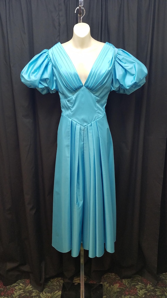 Vtg 1980's Alyce Designs Turquoise Satin V Neck Puffy Sleeve Long Formal Prom Party Dress Princess Evening Gown. Measurements below.