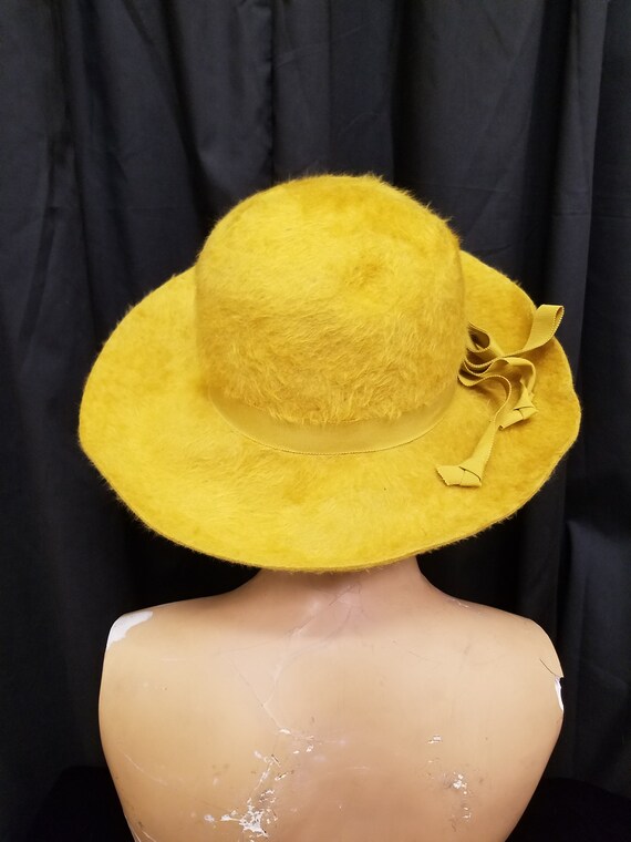 Vintage 1940-50s Livingston Bros. Mustard Yellow F