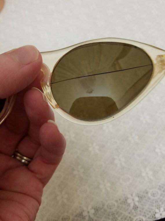 Vintage 1950s Clear Columbia Cat Eye Dark Lens Su… - image 6