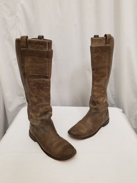 Frye, Vtg 1970s Frye Women's Knee High Tan/Taupe Leather Cowgirl Western Low Heeled Boots Size 7. Measurements Below