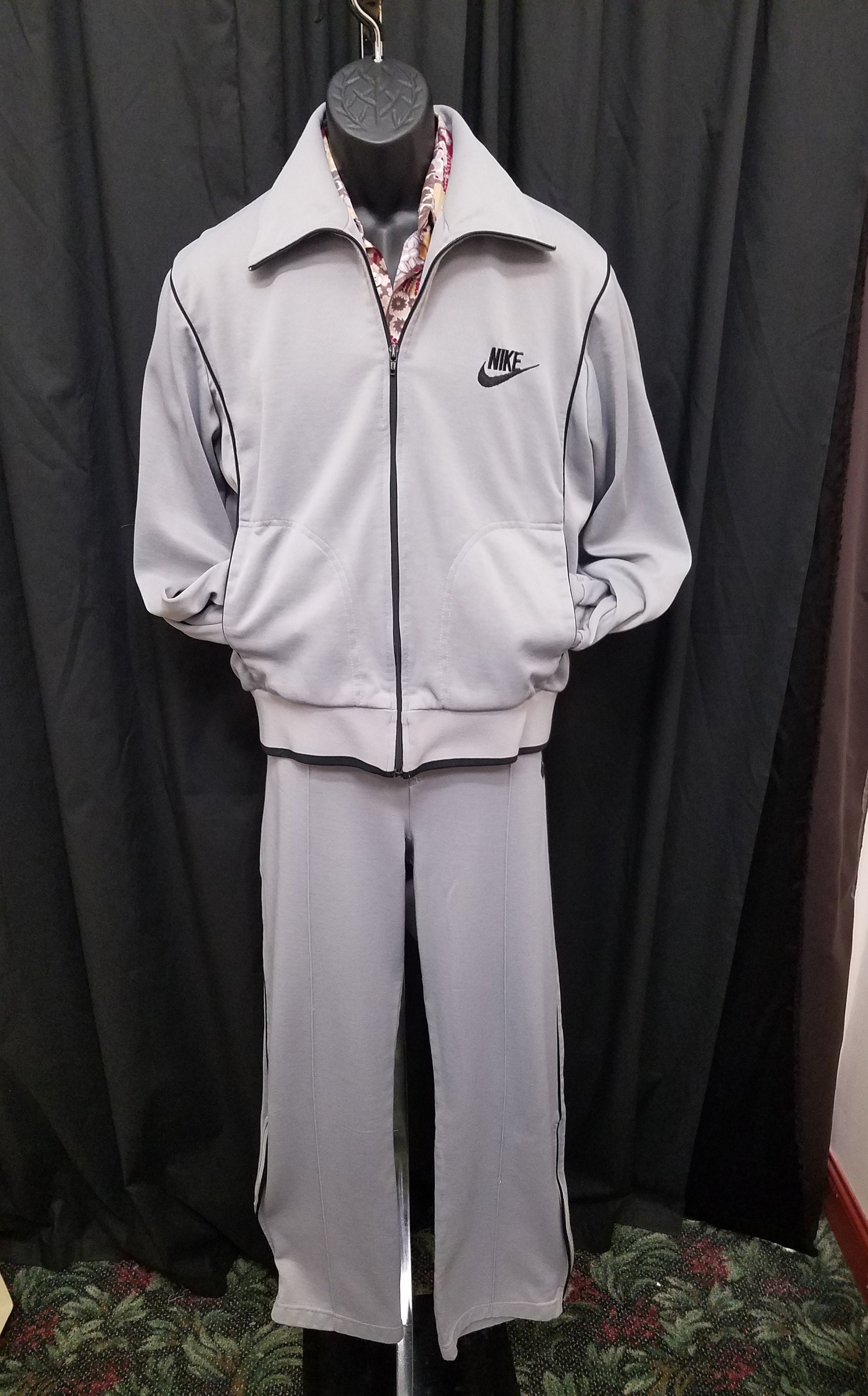 Men Light Grey Polyester Tracksuit, Size: Medium