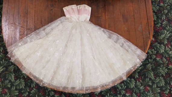 Vtg Princess 1950s Ivory & Pink Tulle Dress w Sta… - image 8