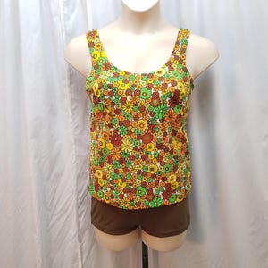 Vintage 1960&#39;s 2 piece Swimsuit Bikini w Flower Power Print Polyester Bathing Suit Beachwear Mod Swimwear, Measurements below.