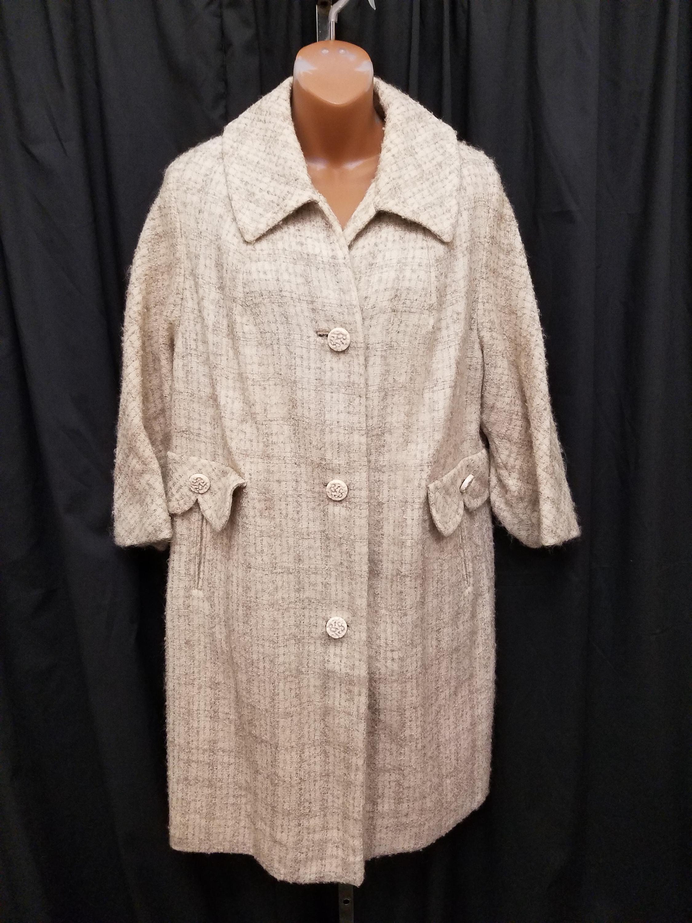 Vtg 60's BettiJean Betti Jean Tan & White Plaid Wool Pink Satin Lined Swing Coat Jacket Outerwear w Art Deco Buttons. Measurements Below