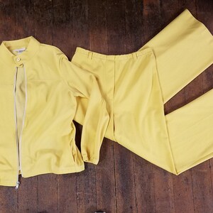 Vintage 1980s-90s Jantzen Sunshine Yellow 2 Piece Sweat Suit Tracksuit Jogging Women's Size L Pants Set Workout Exercise, Lounge wear image 6