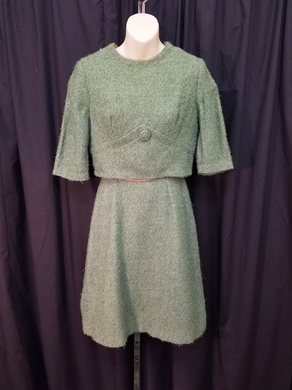 sequin dress green emerald Emerald Green Long Sequin Prom Dress With Sweetheart Neckline main image 0