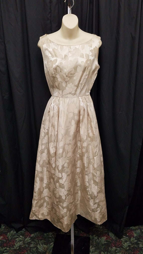 Amazing Vtg 1950's Shimmering Cream Floral Print E