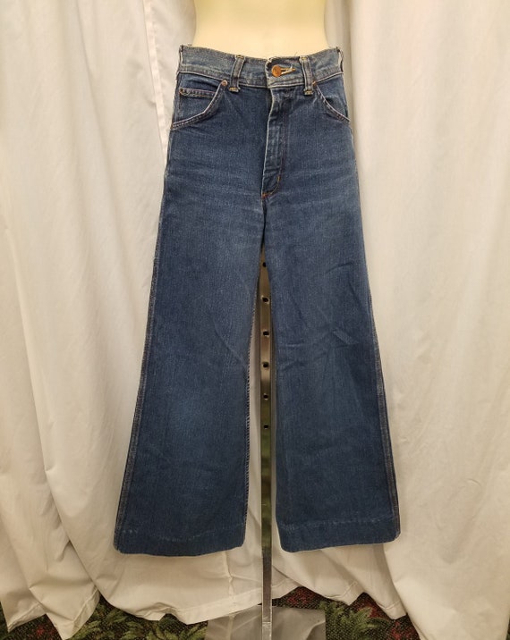 国内で当店のみ HAS2SONS - Heartbeat Loose Fit Jeans x Vintage Levis Heart Pocket Damage Denim | BASICKS