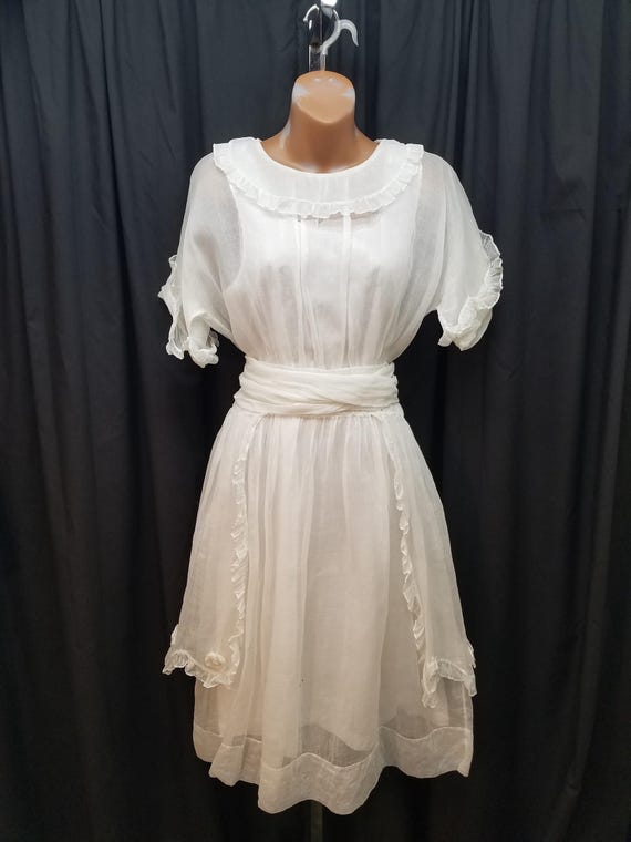 off white floral dress Floria 3D Floral Appliqu Dress