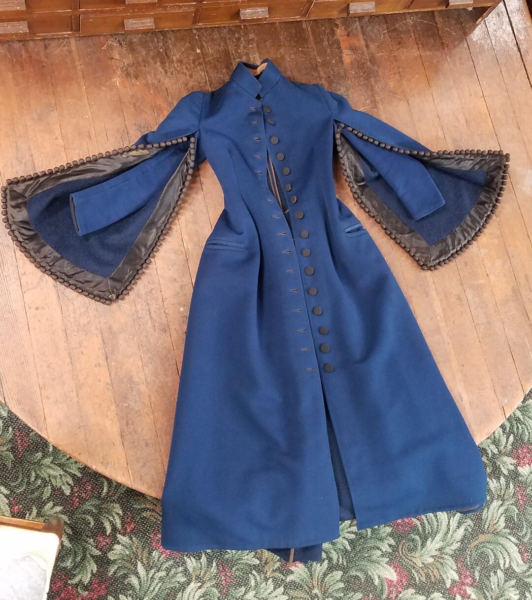 Magnificent Antique 1900's Authentic Navy Blue Wool Cashmere Long