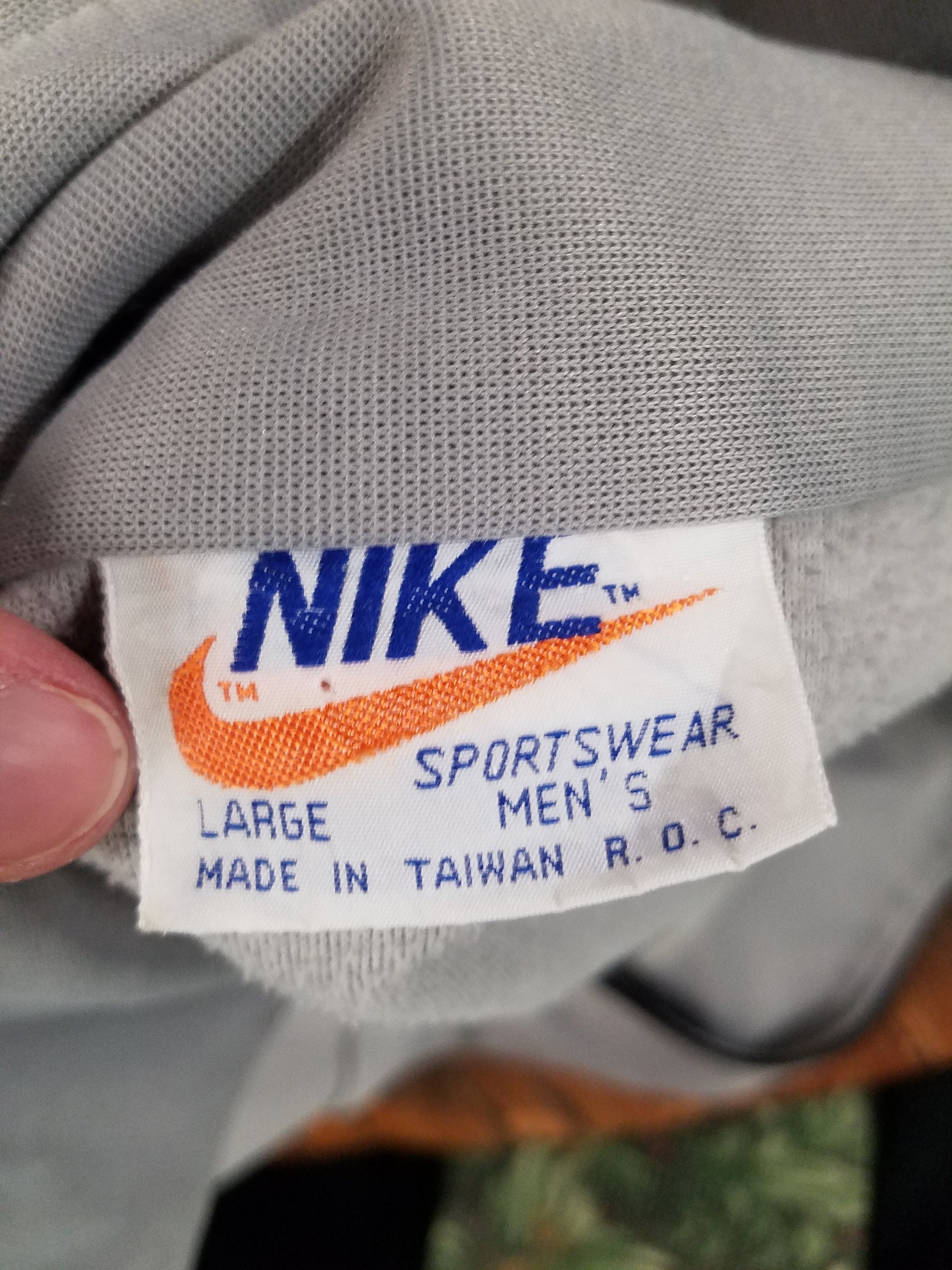 Vintage 90s Nike Swish Gray and Black 2 Piece Polyester Tracksuit, Jacket  and Sweat Pants, Windbreaker Large Sportswear 