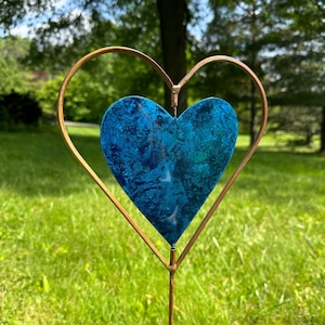 Blue Heart Disc Garden Stake, Plant Stake, Garden Decor, Landscape Stake, Plant Decor, Gardening Tools, Gardener Gift, Gift for Mom, Garden