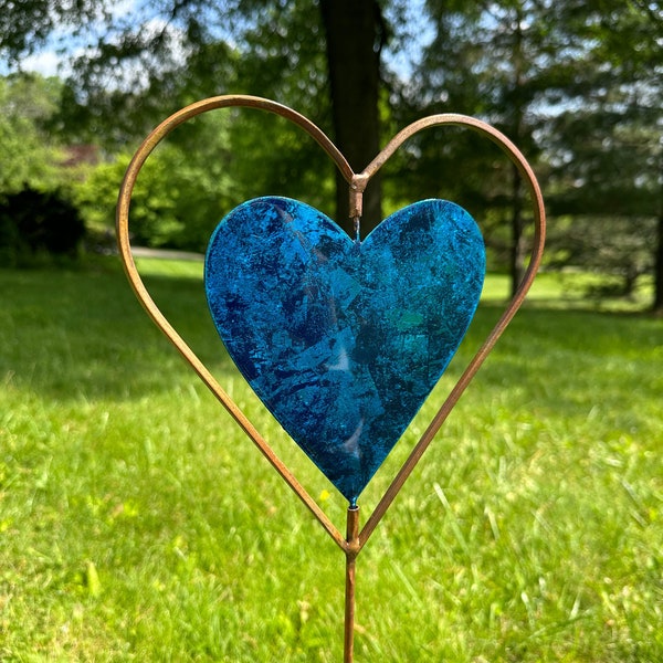 Blue Heart Disc Garden Stake, Plant Stake, Garden Decor, Landscape Stake, Plant Decor, Gardening Tools, Gardener Gift, Gift for Mom, Garden