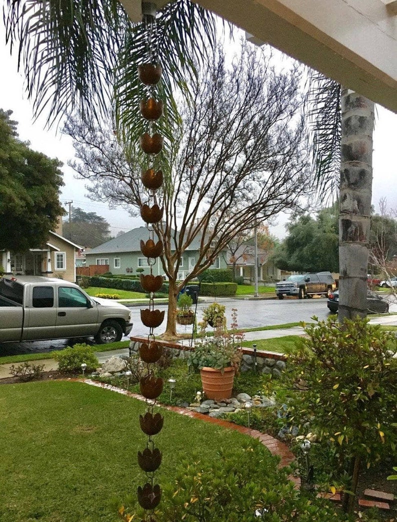 Happy Gardens - Lily Cup Rain Chain