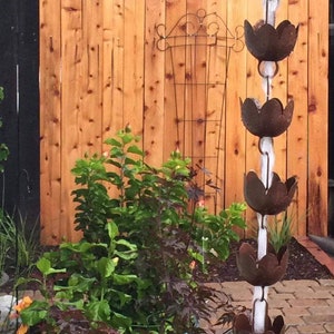 Happy Gardens - Lily Cup Rain Chain