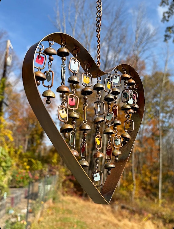 Heart Wind Chime, Hanging Garden Ornament, Metal Wind Chimes, Outdoor Garden Decoration, Patio Accent, Farmhouse Yard Art, Romantic Gift