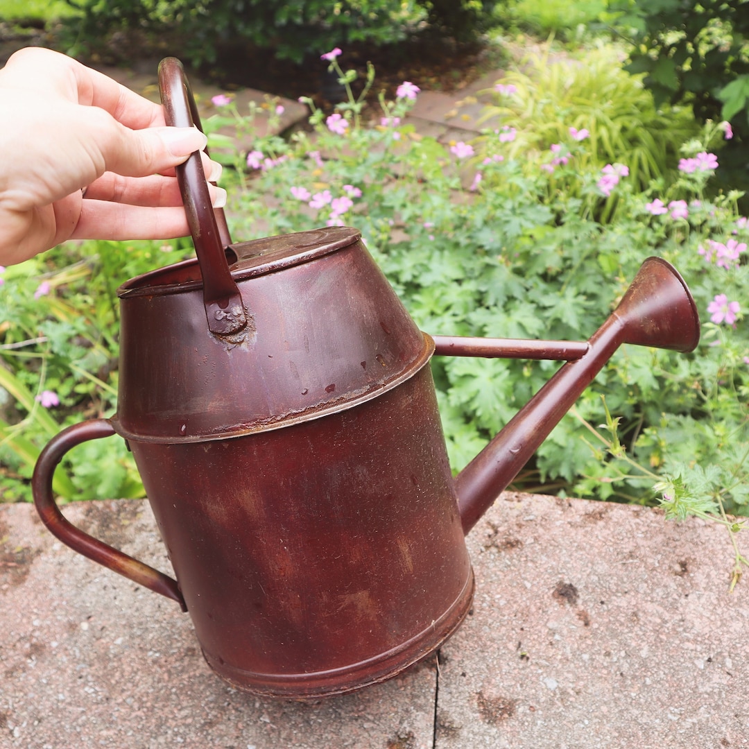 Antique Red Watering Can Garden Decor Garden Tools Gifts for Mom Metal