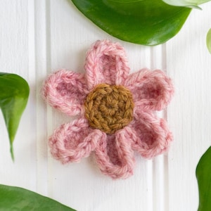 Daisy Magnet, Cute Locker Magnets, Flower Fridge Magnet, Pink Magnets, Gift for Teen Girls, Magnetic Locker Decor for Middle School Girls