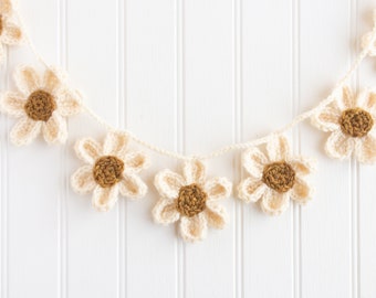 Crochet Garland Pattern, Daisy Garland Crochet Pattern, Crochet Flower Garland Pattern, Spring Flower Crochet Pattern, Daisy Chain Crochet