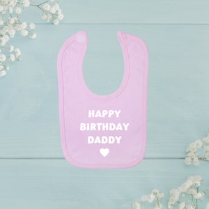 Alles Gute zum Geburtstag Daddy Baby Lätzchen | Alles Gute zum Geburtstag Papa |  Baby-Lätzchen |  Baby-Lätzchen | Kleinkind Lätzchen jeden Namen | Rot | Weiß | Rosa Baby Lätzchen